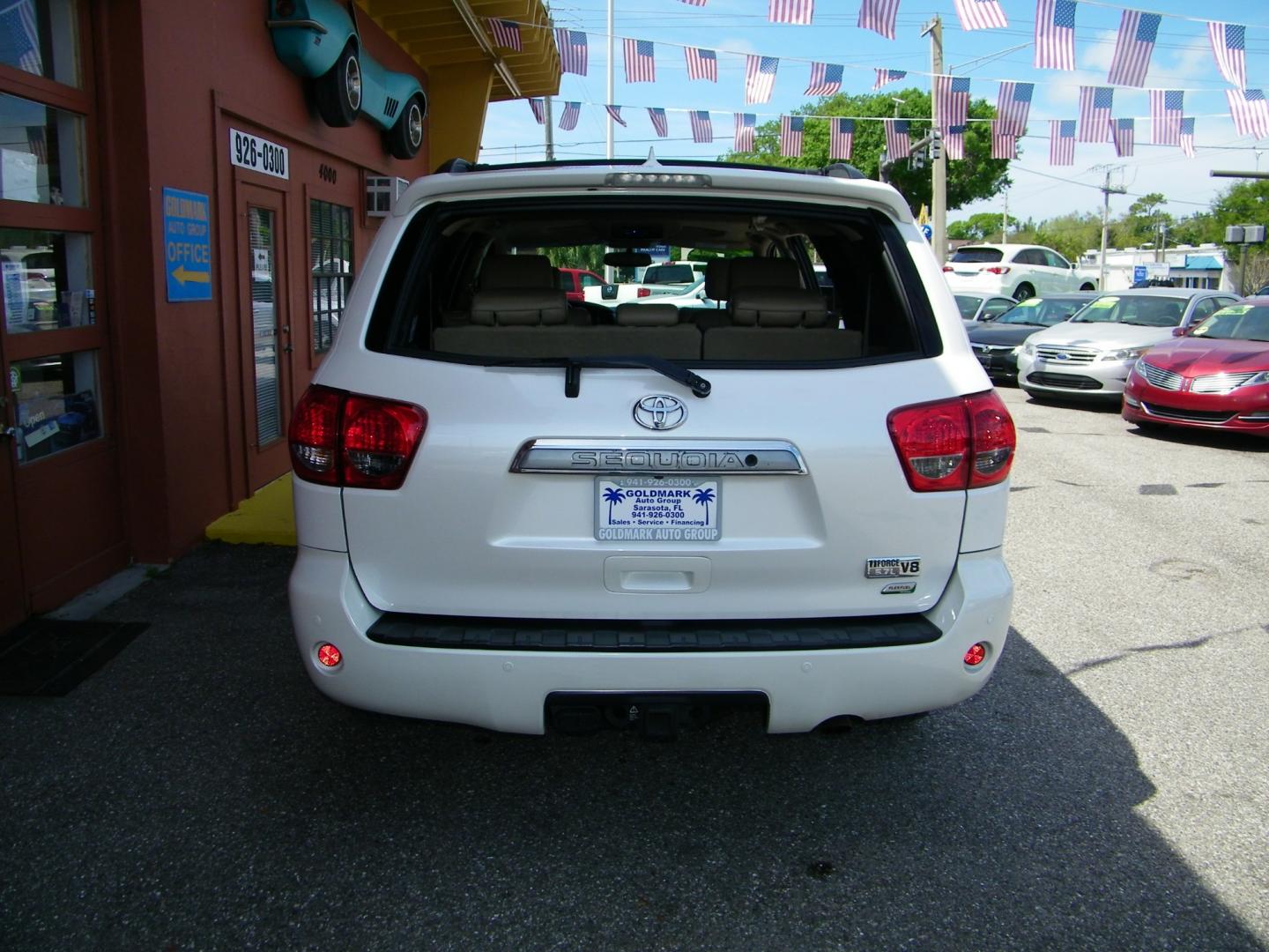 2015 White /Brown Toyota Sequoia Plantium 4WD FFV (5TDDW5G19FS) with an 5.7L V8 DOHC 32V FFV engine, 6-Speed Automatic transmission, located at 4000 Bee Ridge Road, Sarasota, FL, 34233, (941) 926-0300, 27.298664, -82.489151 - Photo#4